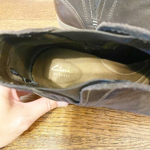 Clarks | Women's Brown Maypearl Daisy Suede Ankle Bootie Size 9 - Picture 11 of 12